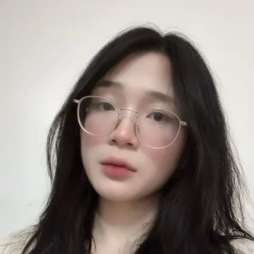 Chandii, 21, from Vietnam