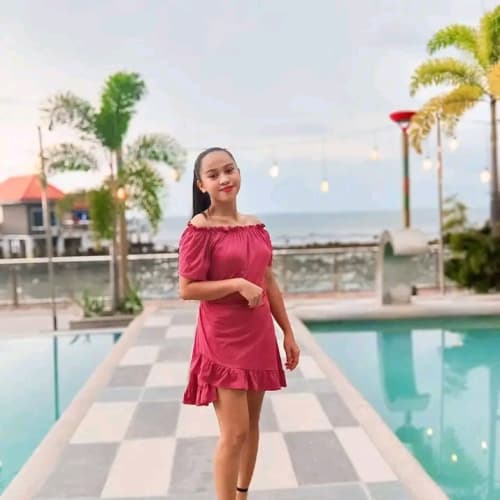 DebbieMay, 26, from Philippines