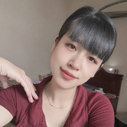 Nhi, 25, from Vietnam