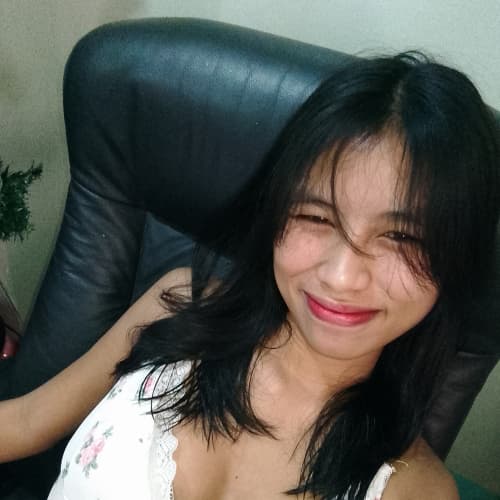 jezz, 22, from Philippines