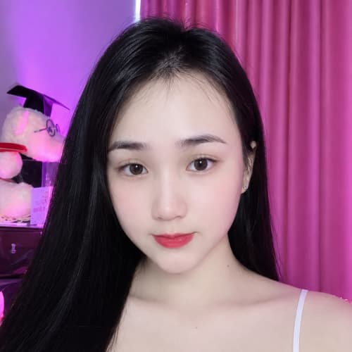 Selena, 23, from Vietnam