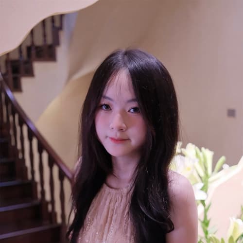 Ninnin, 20, from Vietnam