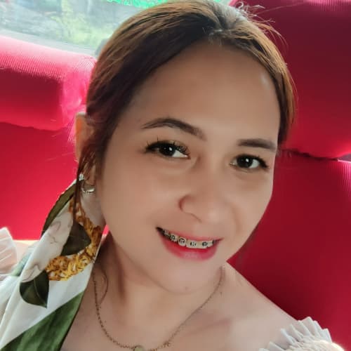 Kelly, 36, from Philippines