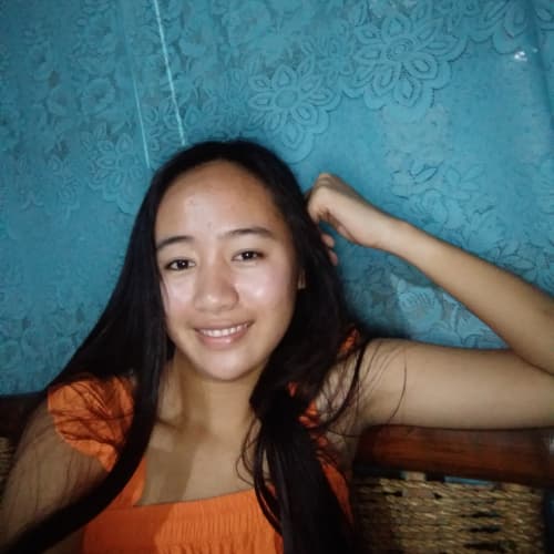 Nina, 24, from Philippines