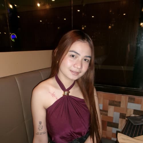 nerlly, 27, from Philippines