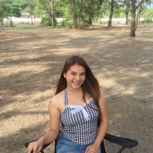 Joan, 20, from Philippines