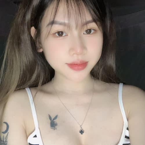 LiSa, 22, from Vietnam