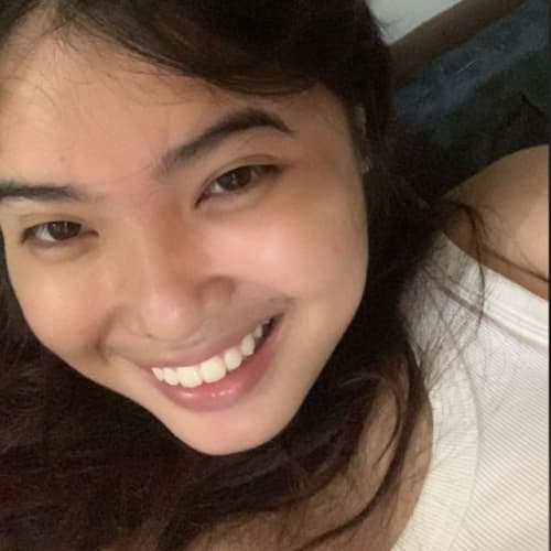 Anna, 22, from Philippines