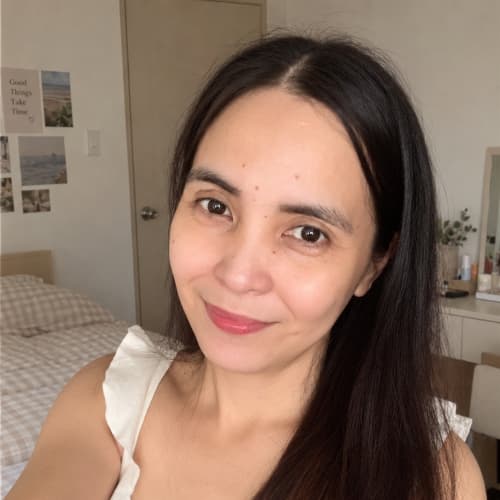 Mari, 37, from Philippines