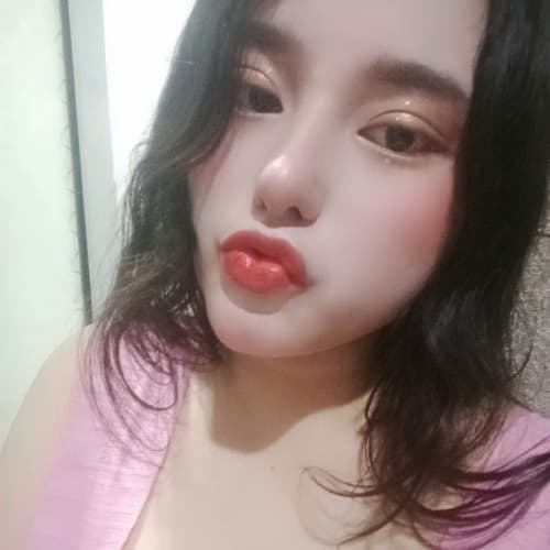 Hanna, 22, from Vietnam