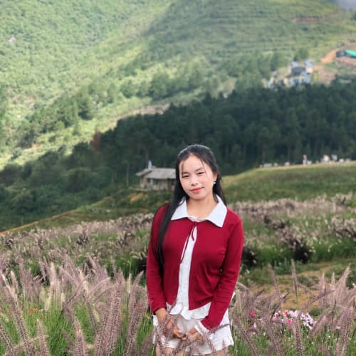 Nana, 20, from Vietnam