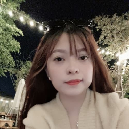 LiLina, 24, from Vietnam